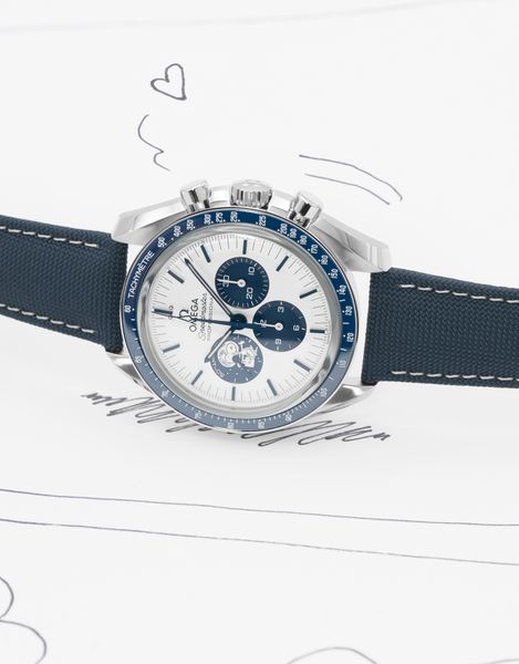 Omega Speedmaster Snoopy 311.32.42.30.04.003